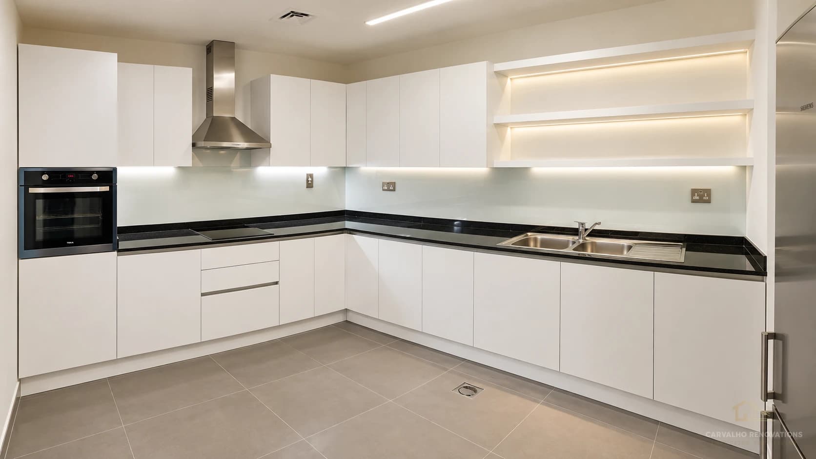 Colombini Kitchen Installation – Palm Jumeirah, Dubai